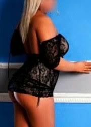 Bedenini paylaşmayı göze alan seksi escort Zeynep