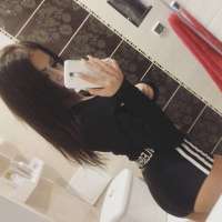 Sert kalçaları olan escort Alev